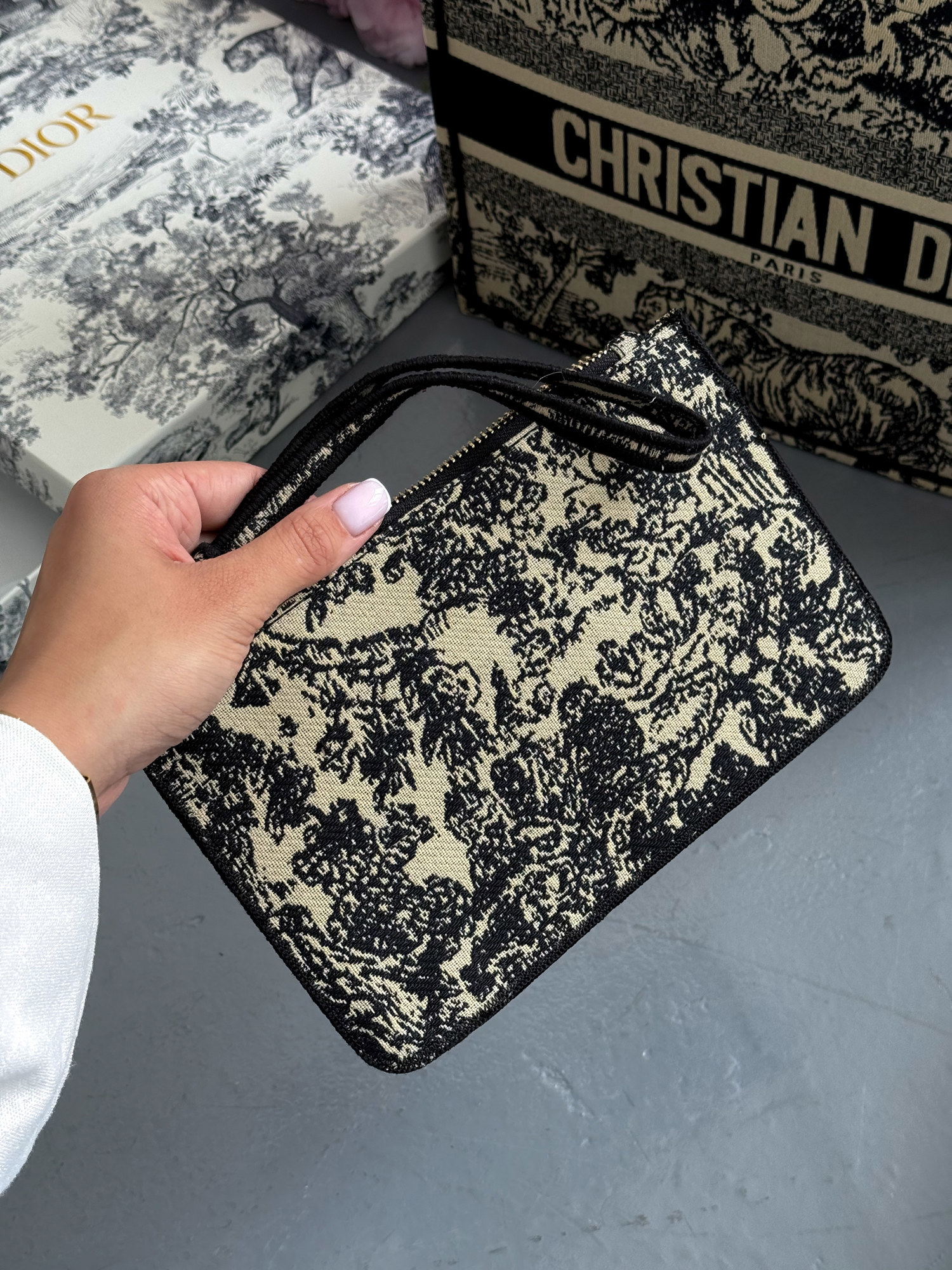 Dior Book Tote Ecru and Blue Dior Oblique Embroidery [оригінальн - 6