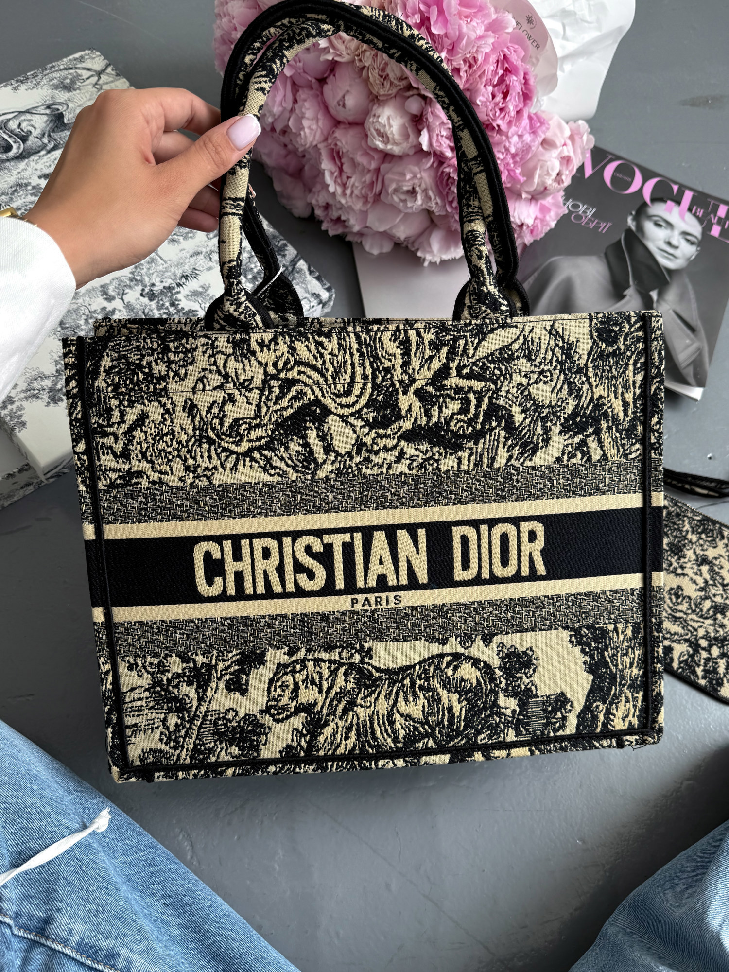 Dior Book Tote Ecru and Blue Dior Oblique Embroidery [оригінальн - 3