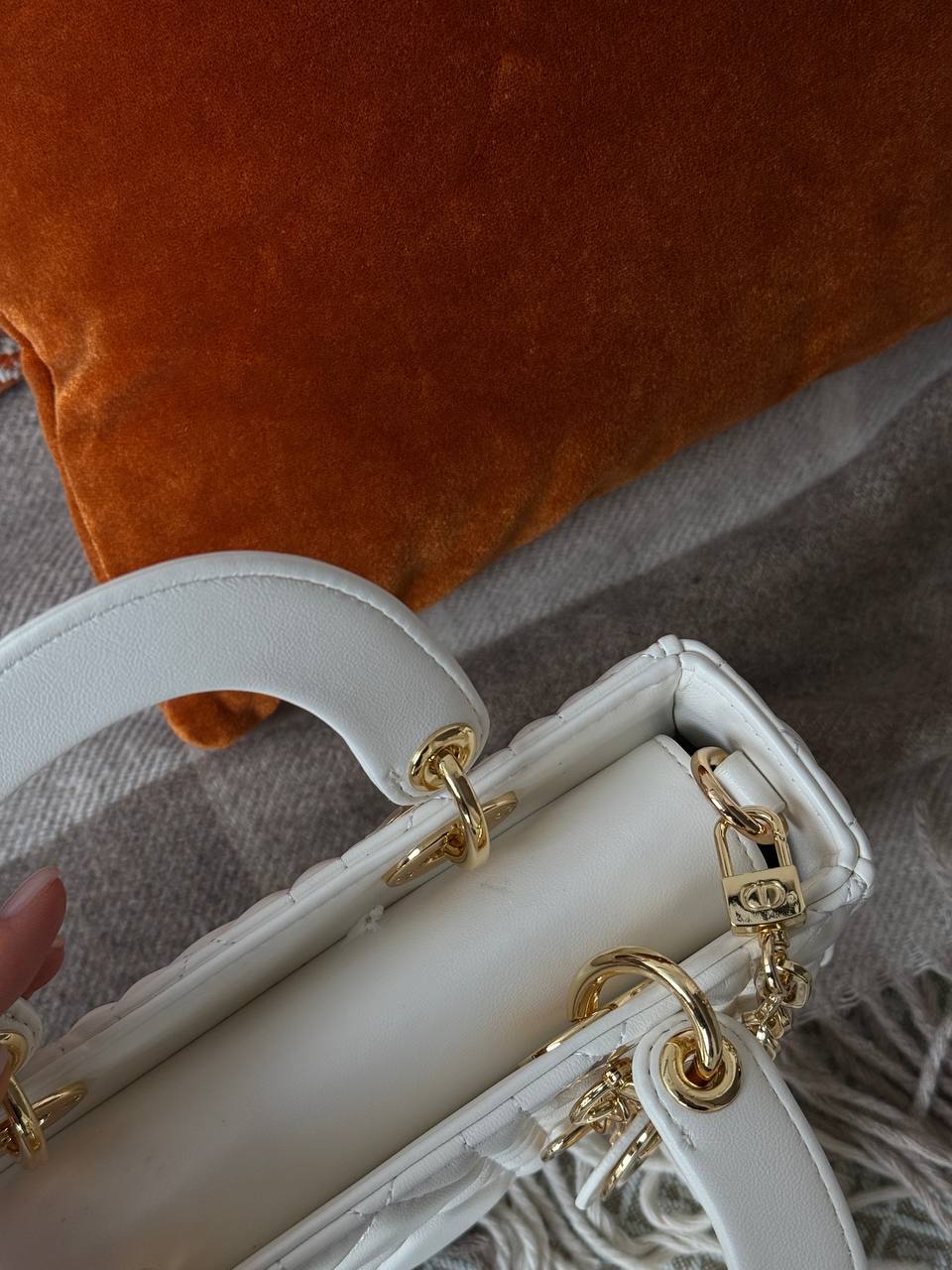 Dior Lady D-Joy Mikro Bag Milk - 12