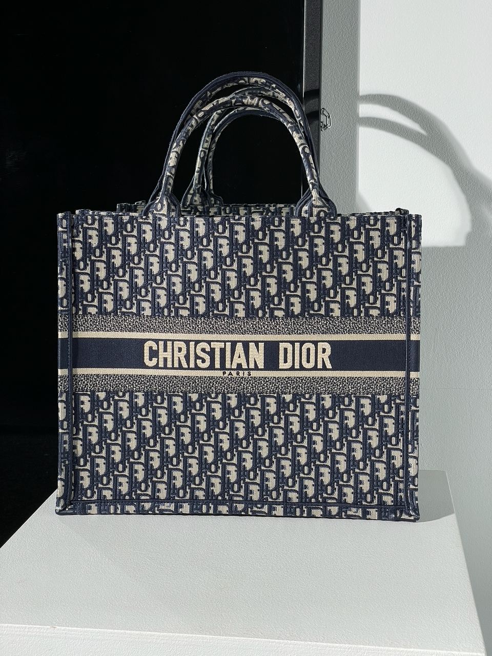 Dior Large Book Tote Ecru and Blue Dior Oblique Embroidery - 6