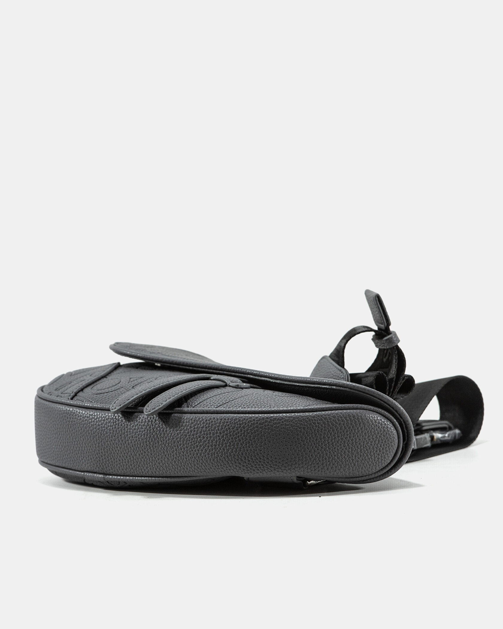 Dior Saddle Belt Bag in Graphite black Oblique Embossed Calfskin - 7
