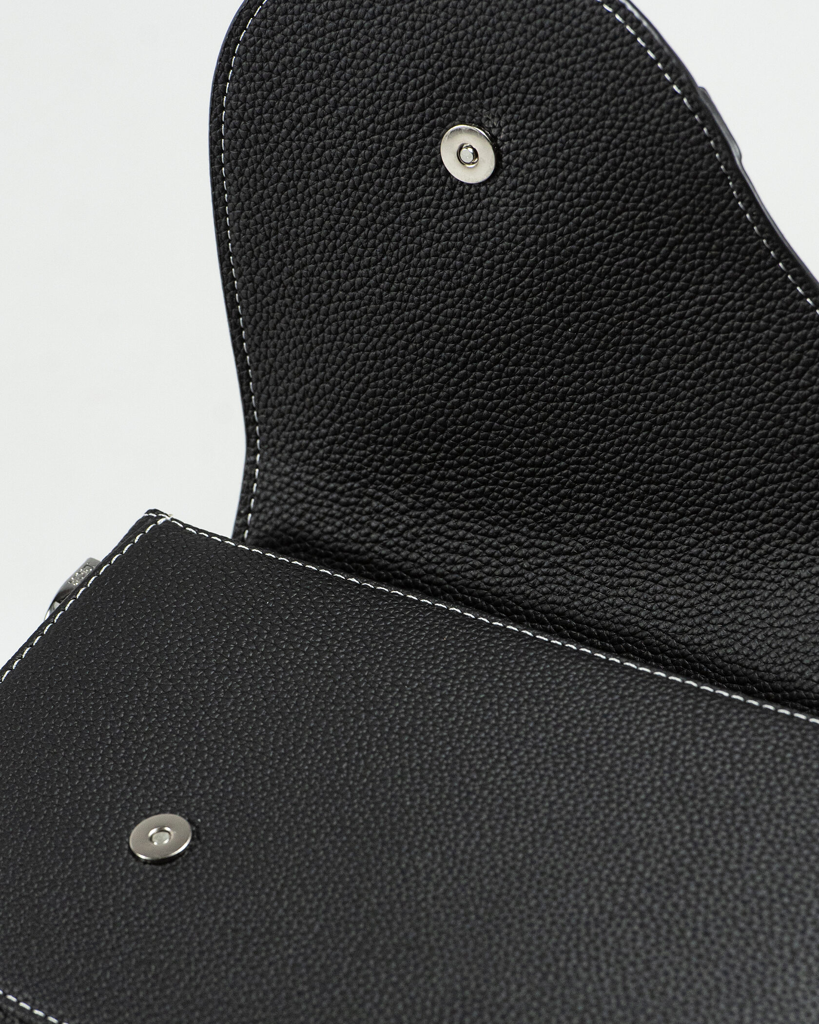 Dior Saddle Messenger Bag in Black Grained Calfskin - 15