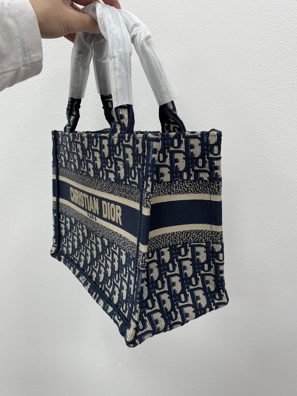 Dior Small Book Tote Ecru and Blue Dior Oblique Embroidery - 8