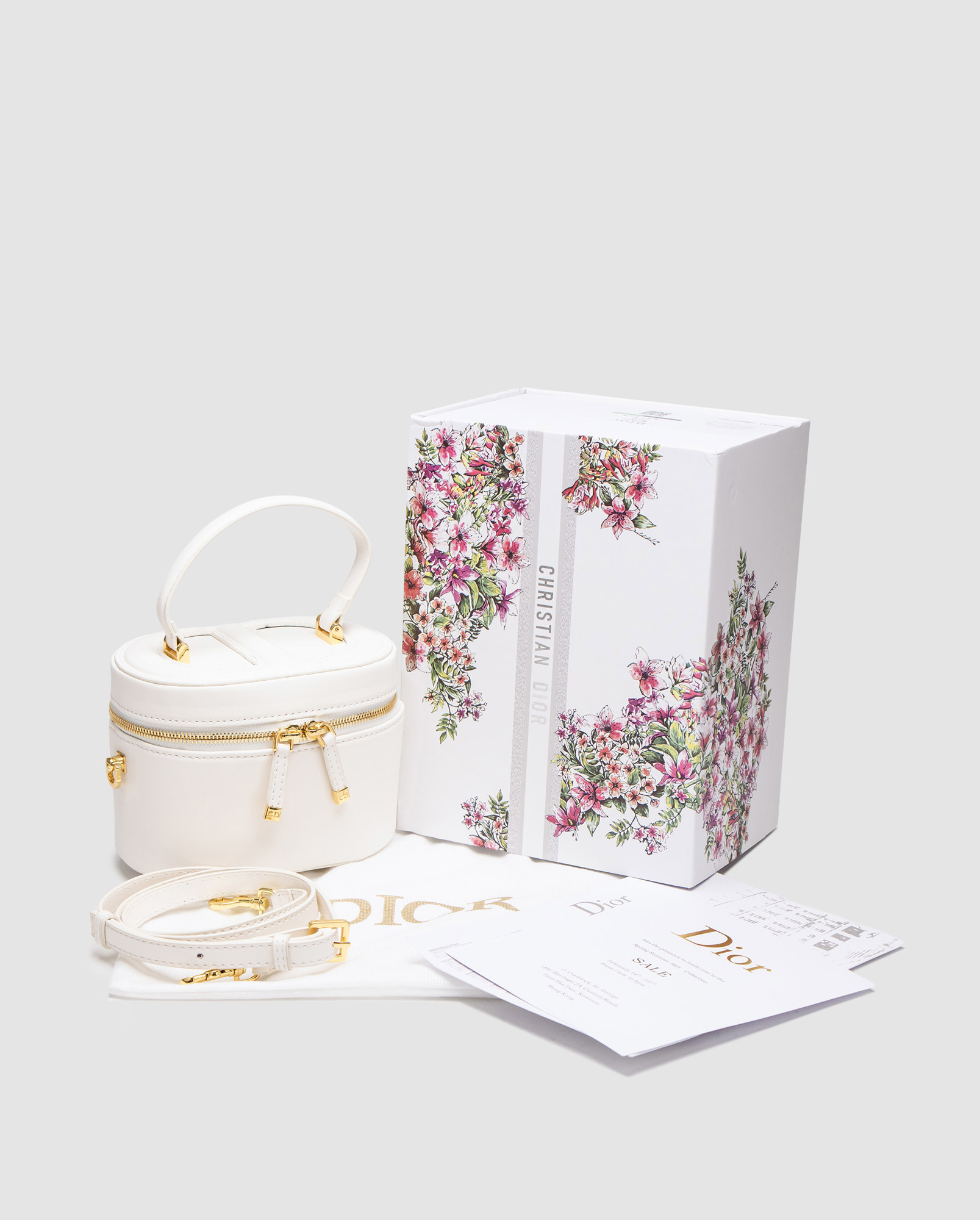 Dior Small CD Signature Vanity Case White - 7