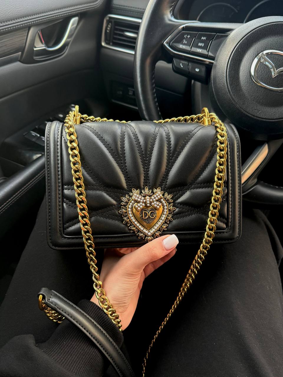 Dolce &amp; Gabbana Devotion Small Quilted Leather Shoulder Bag in Black - 2