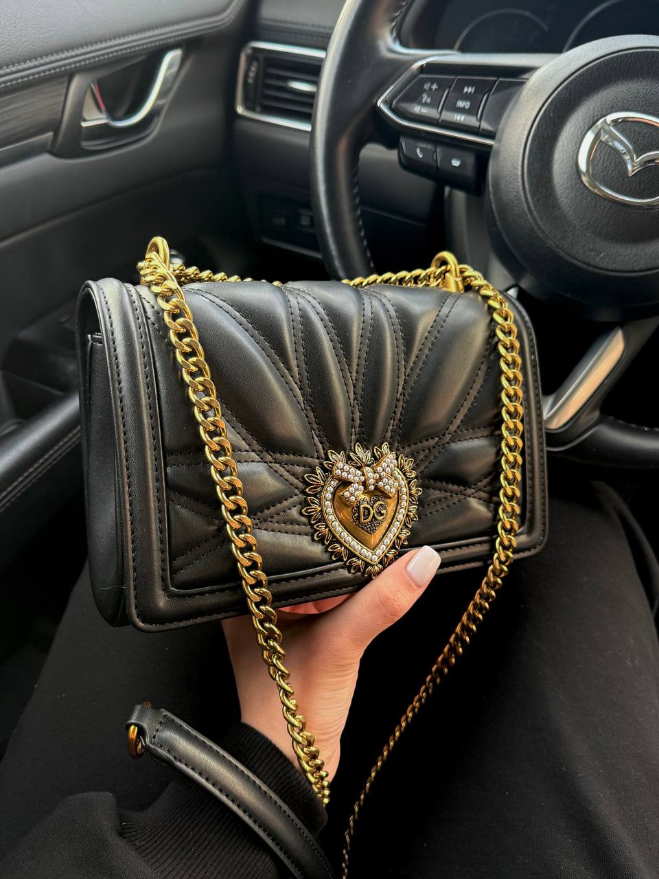 Dolce &amp; Gabbana Devotion Small Quilted Leather Shoulder Bag in Black - 7