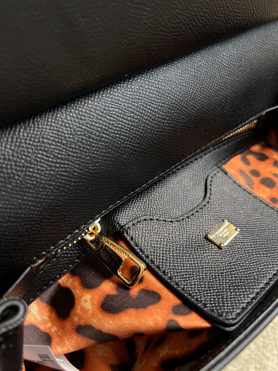 Dolce &amp; Gabbana Sicily Medium Leather Shoulder Bag - Black - 13