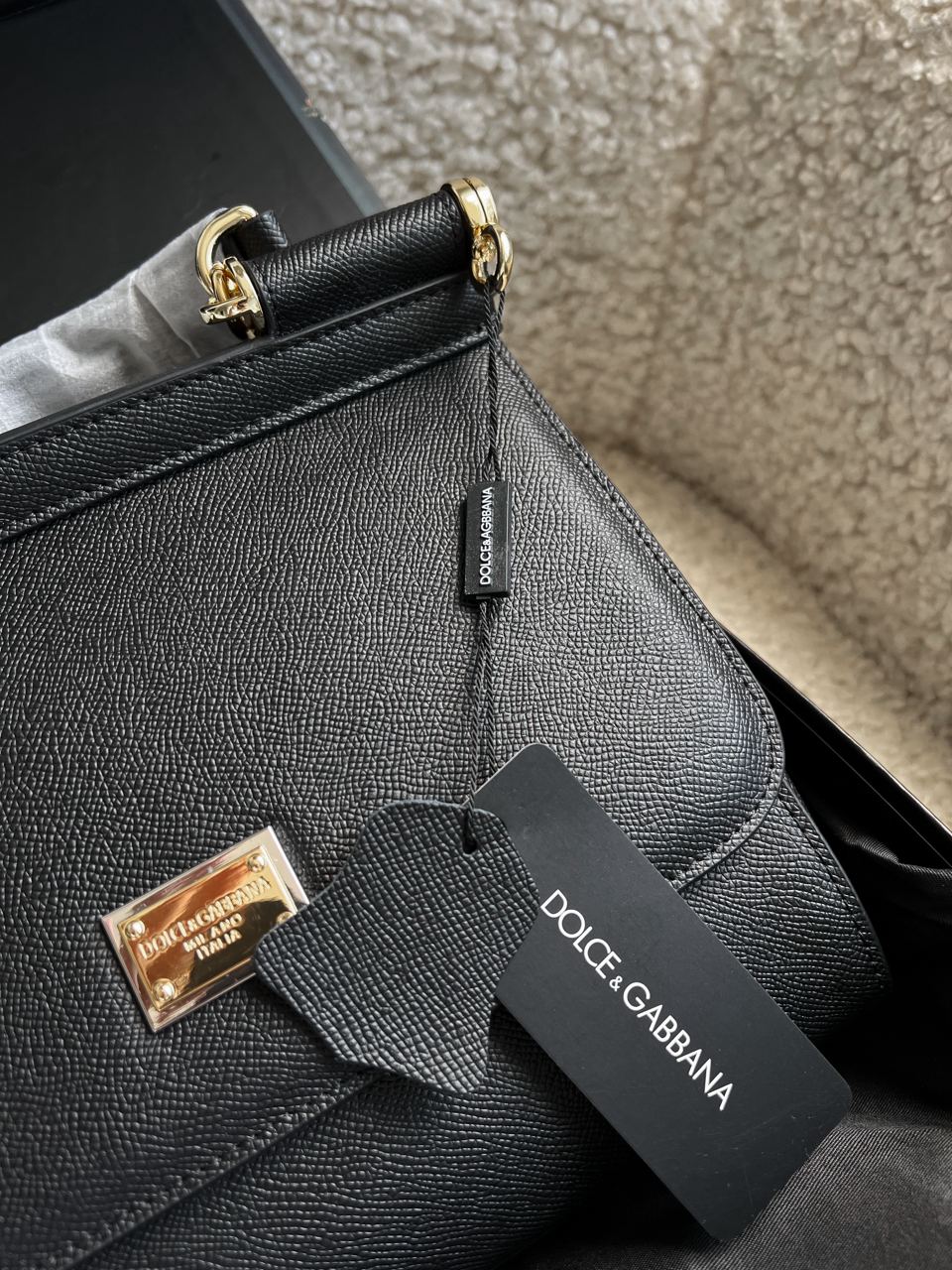 Dolce &amp; Gabbana Sicily Medium Leather Shoulder Bag - Black - 8