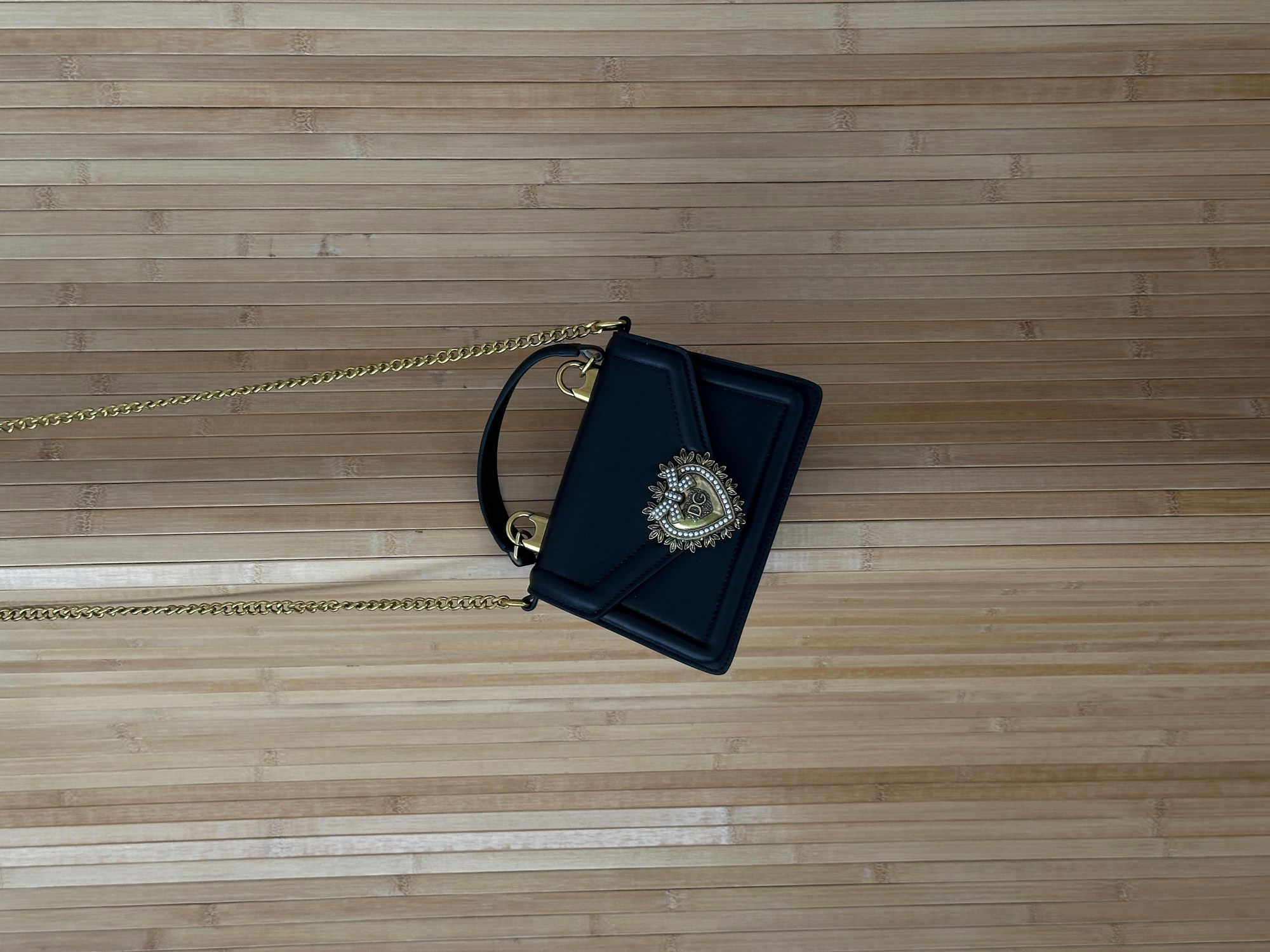 Dolce&Gabbana Small Smooth Calfskin Devotion Bag Black - 9