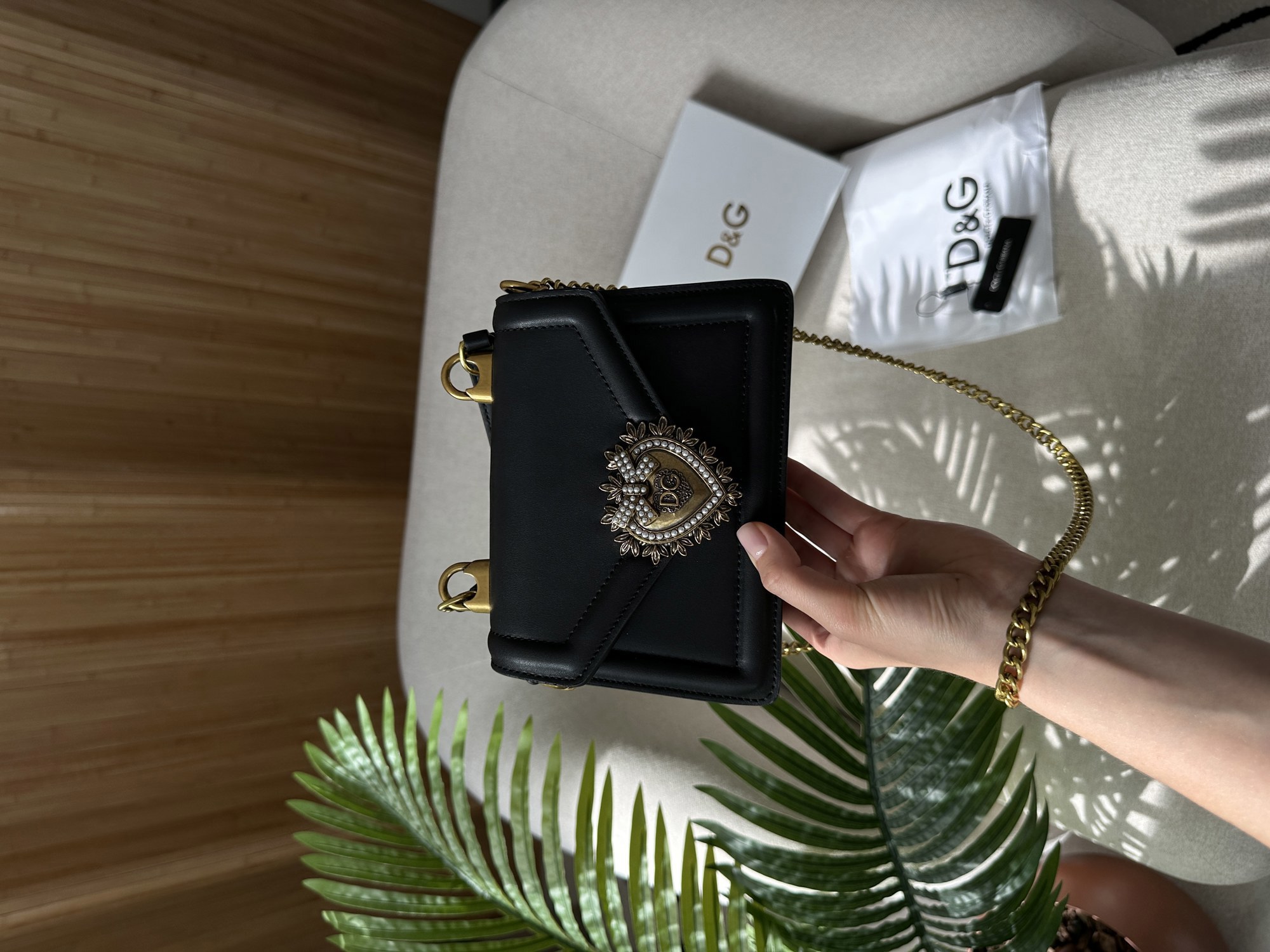 Dolce&Gabbana Small Smooth Calfskin Devotion Bag Black - 8