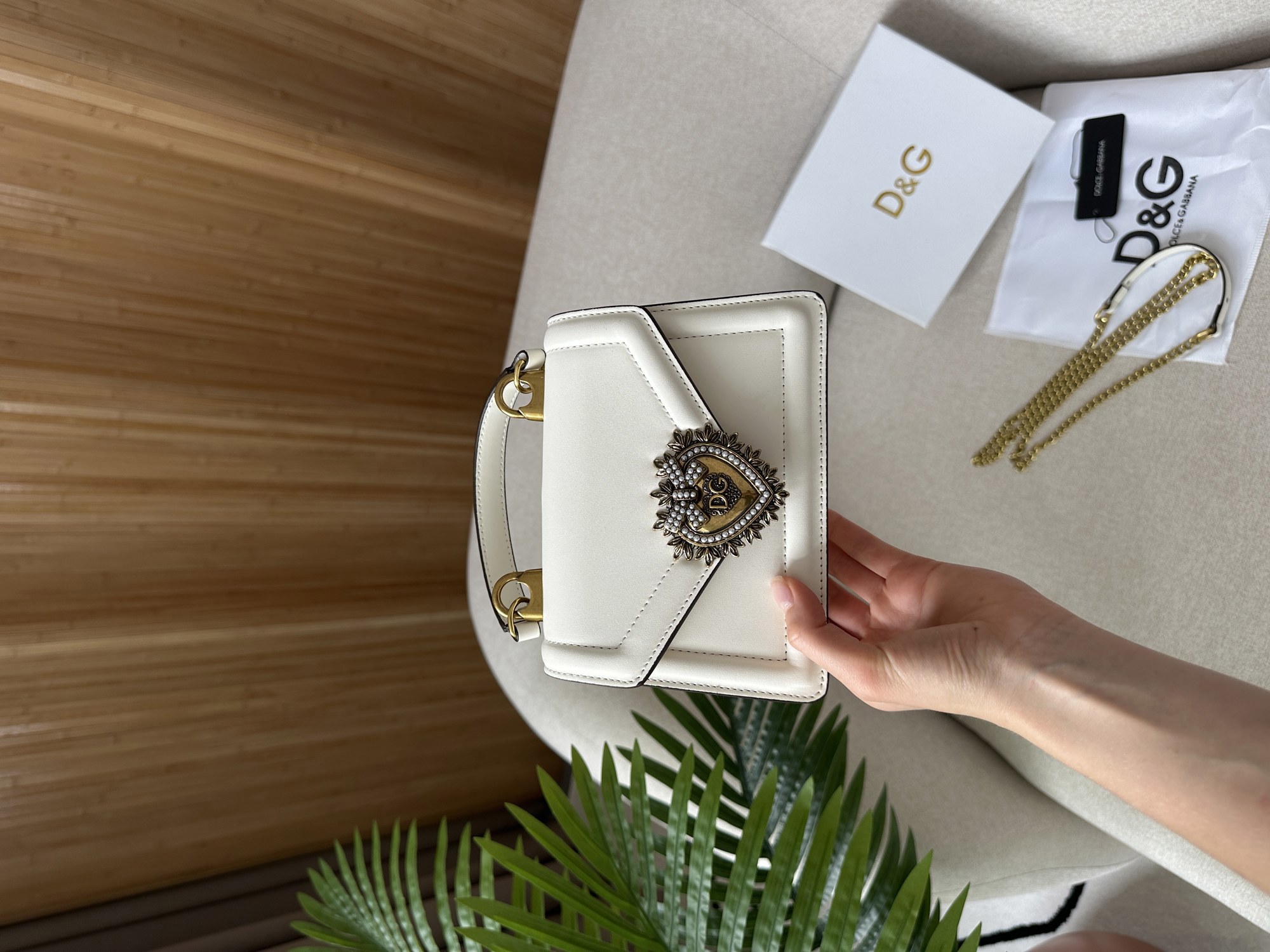 Dolce&Gabbana Small Smooth Calfskin Devotion Bag White - 13