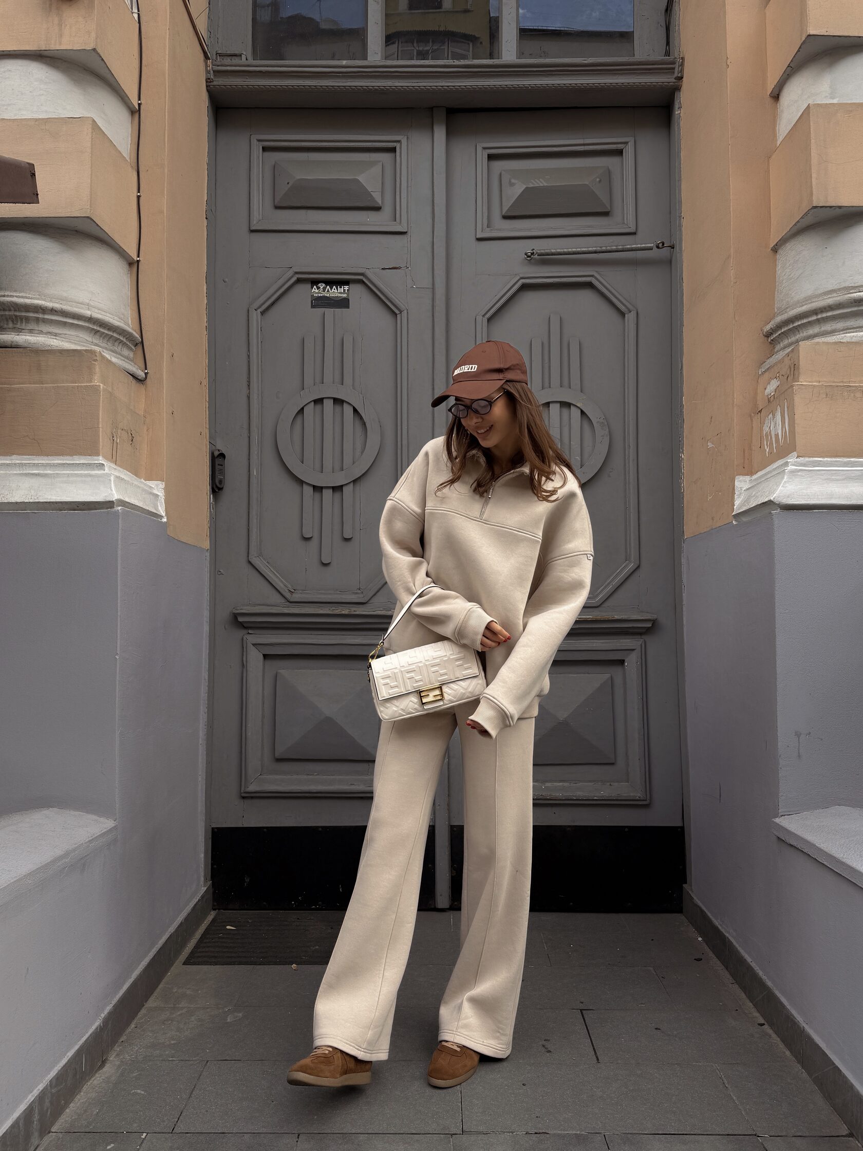 Fendi Baguette White Leather Bag - 2