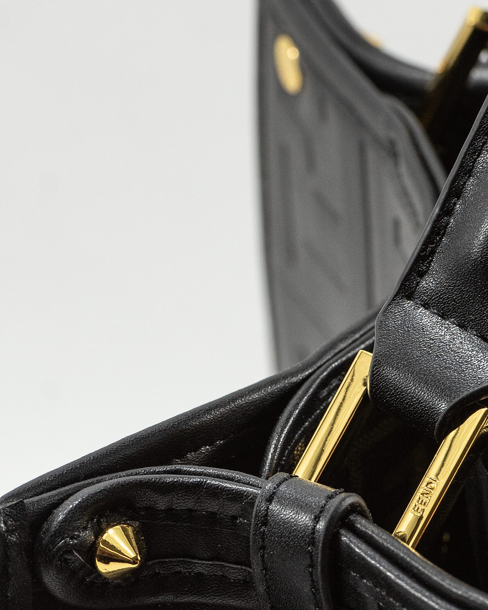 Fendi Black Leather Large Iconic Essentially Peekaboo Top Handl - 9