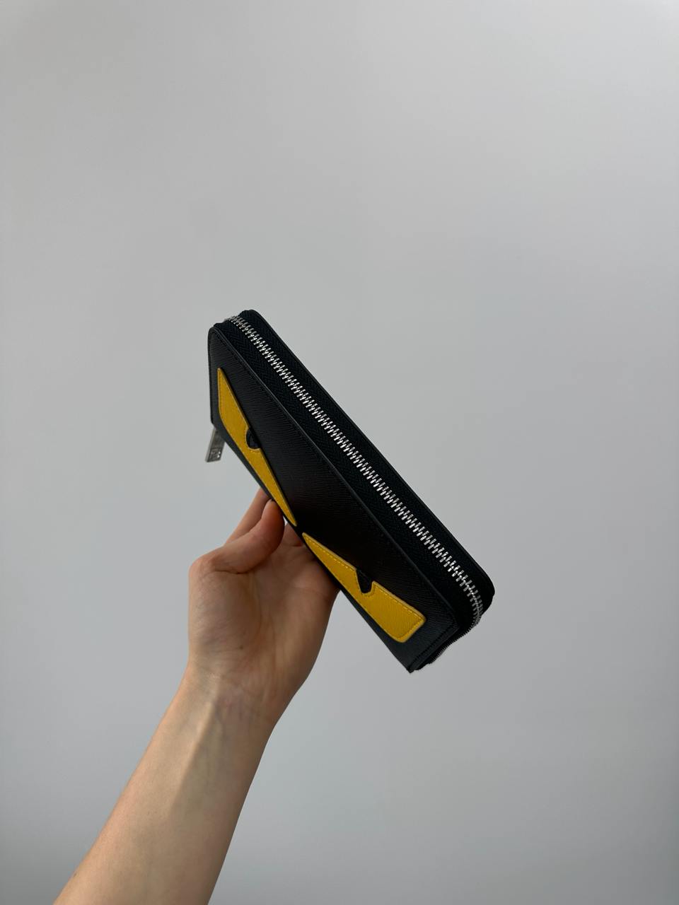 Fendi Zip Around Black Leather Wallet Fendi Eyes - 7