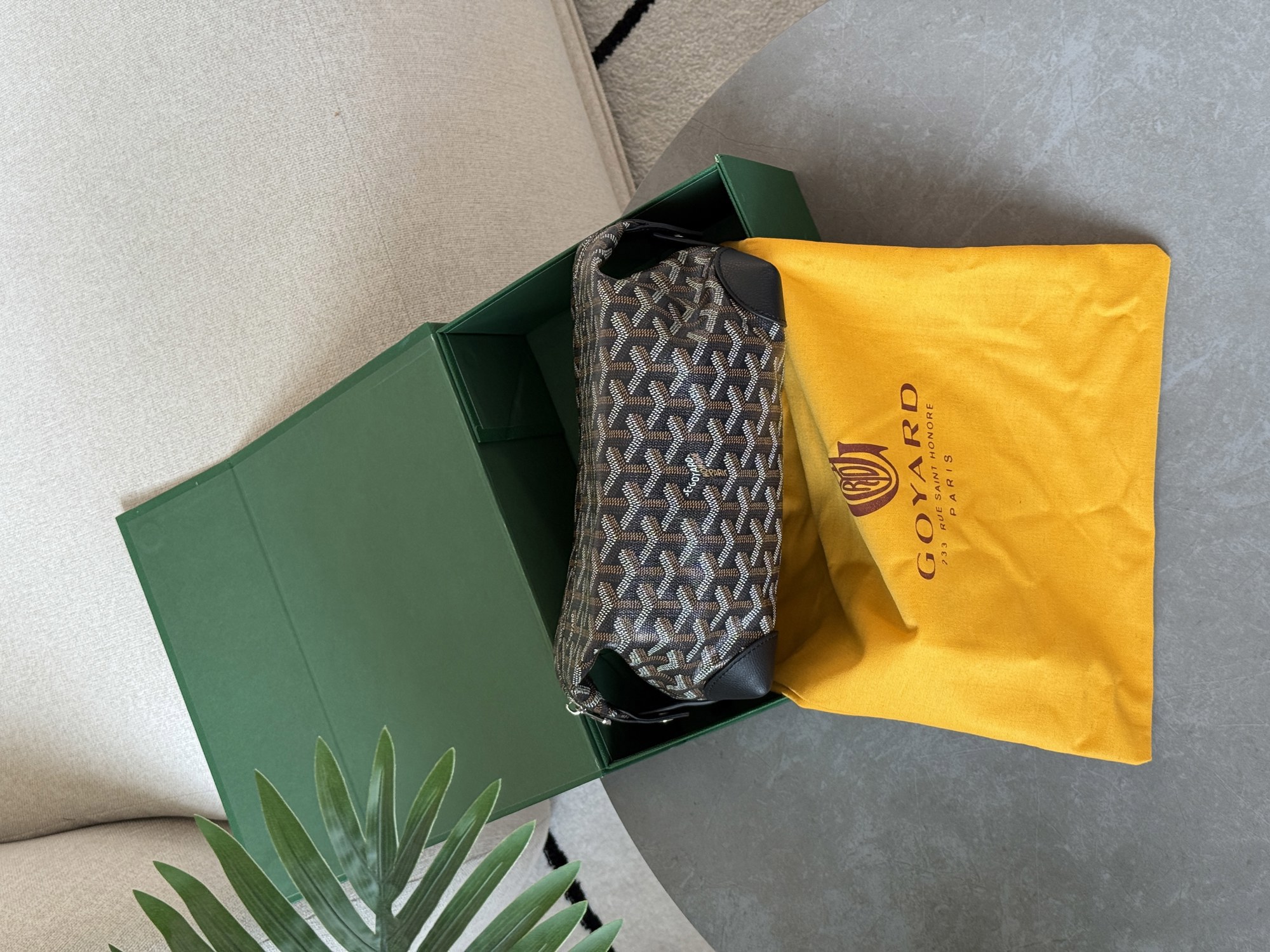 Goyard Boeing 25 Toilet Bag Black in Goyardine Canvas - 9