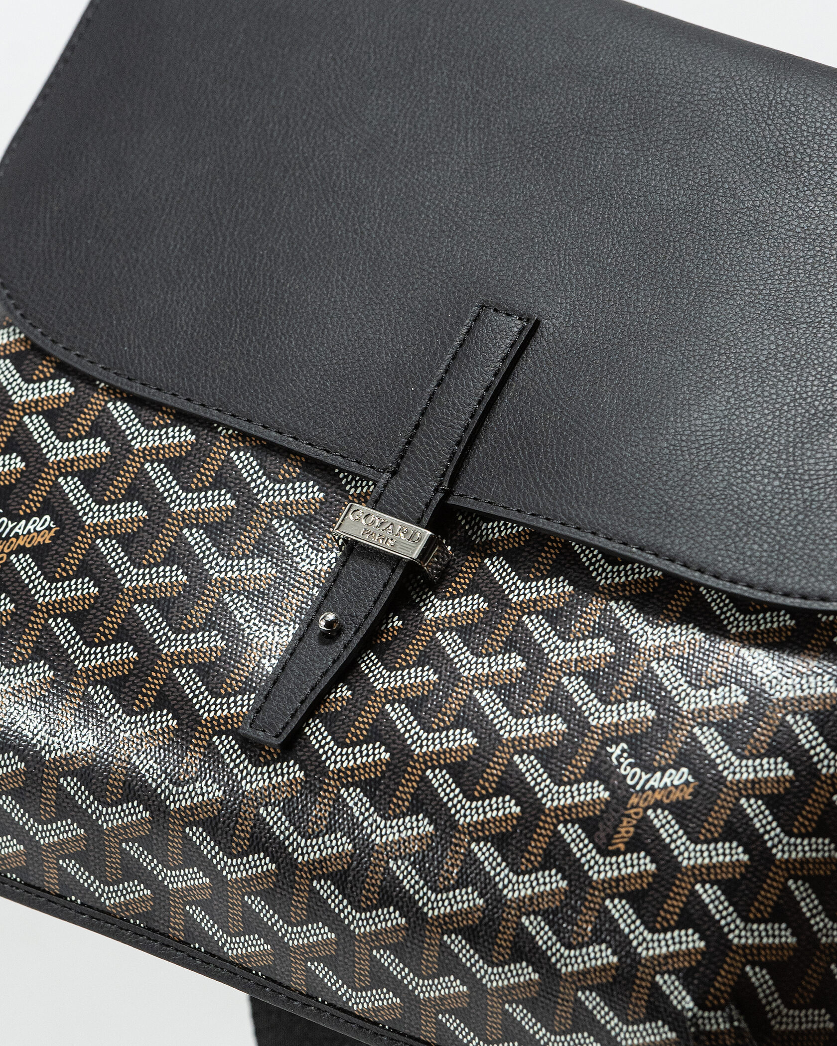 Goyardine Coursier Messenger Bag Black - 6