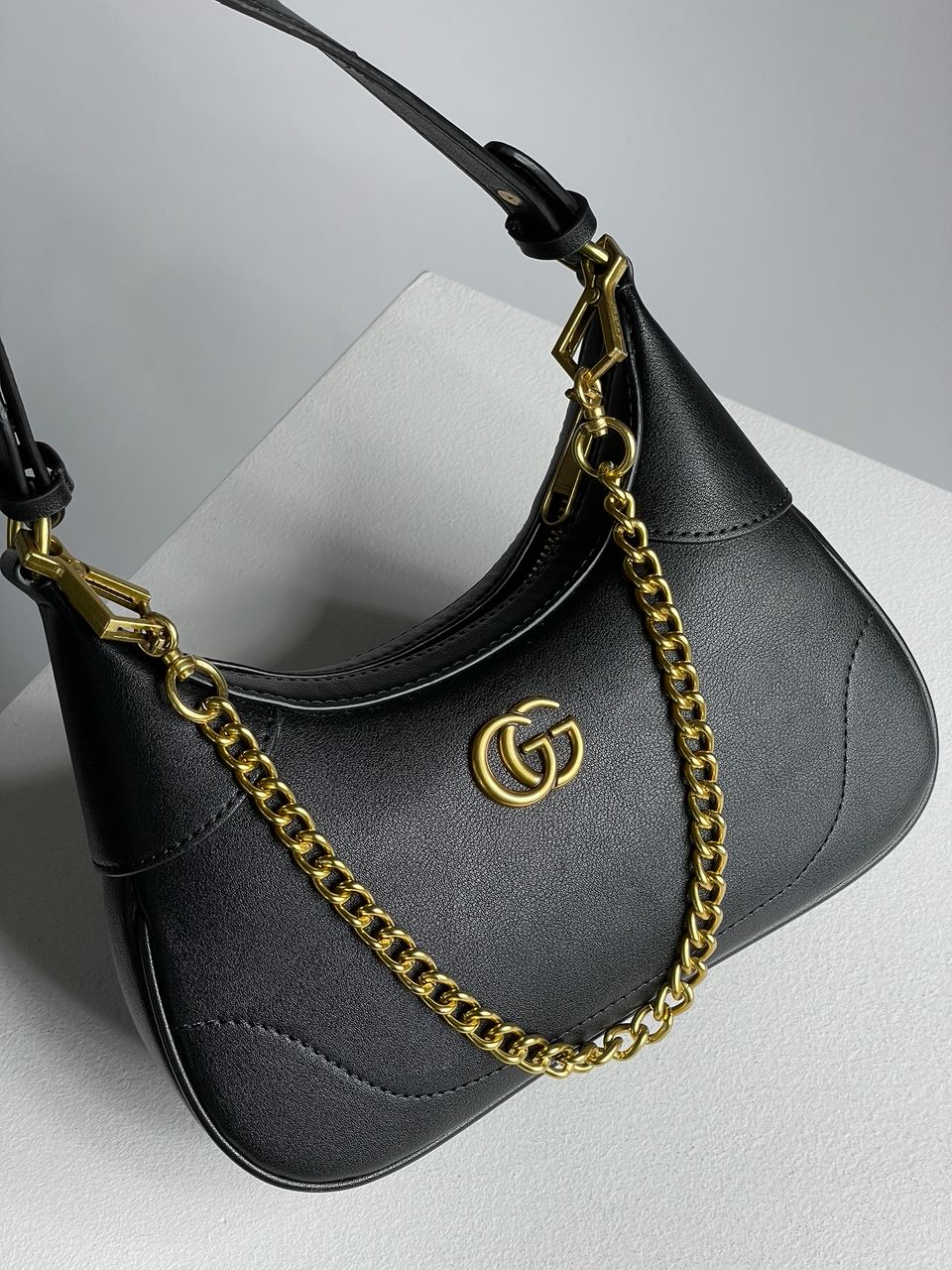Gucci Aphrodite Small Shoulder Bag Black - 10