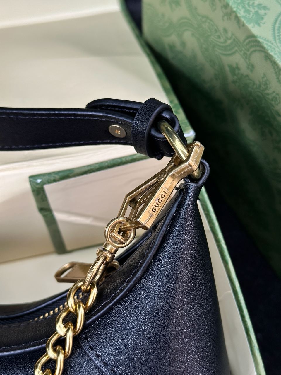 Gucci Aphrodite Small Shoulder Bag Black - 22