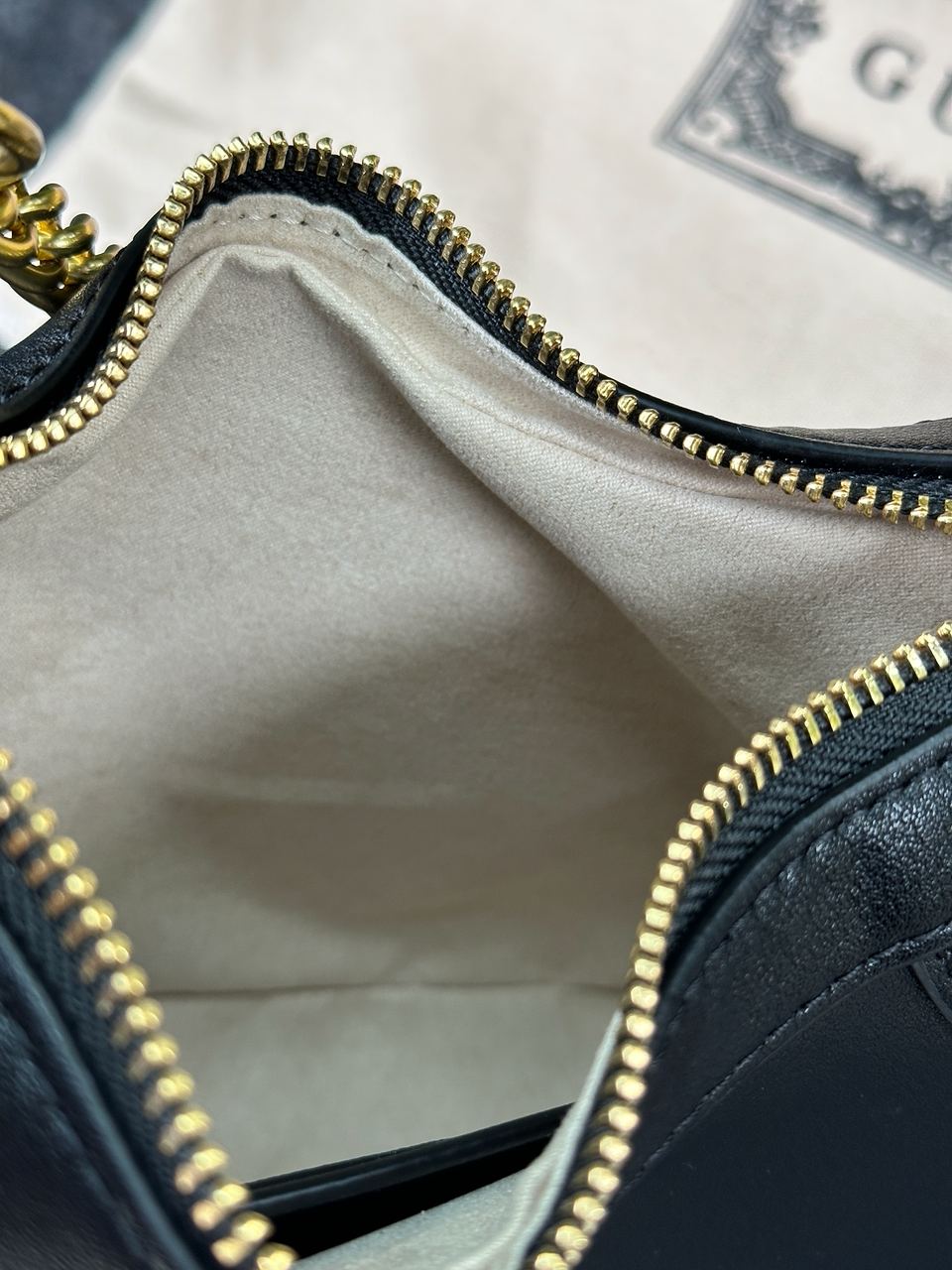 Gucci Aphrodite Small Shoulder Bag Black - 27