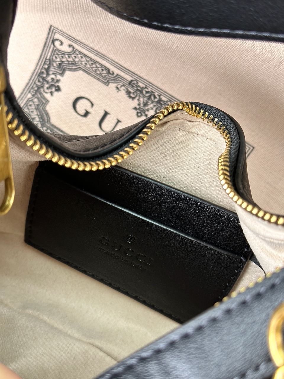 Gucci Aphrodite Small Shoulder Bag Black - 28