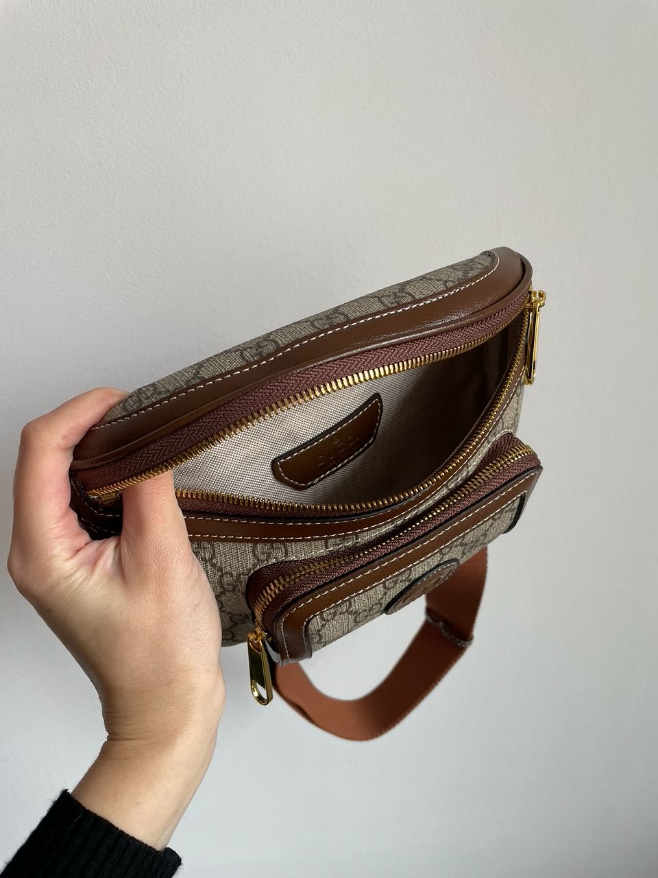 Gucci Belt Bag With Interlocking G - 27