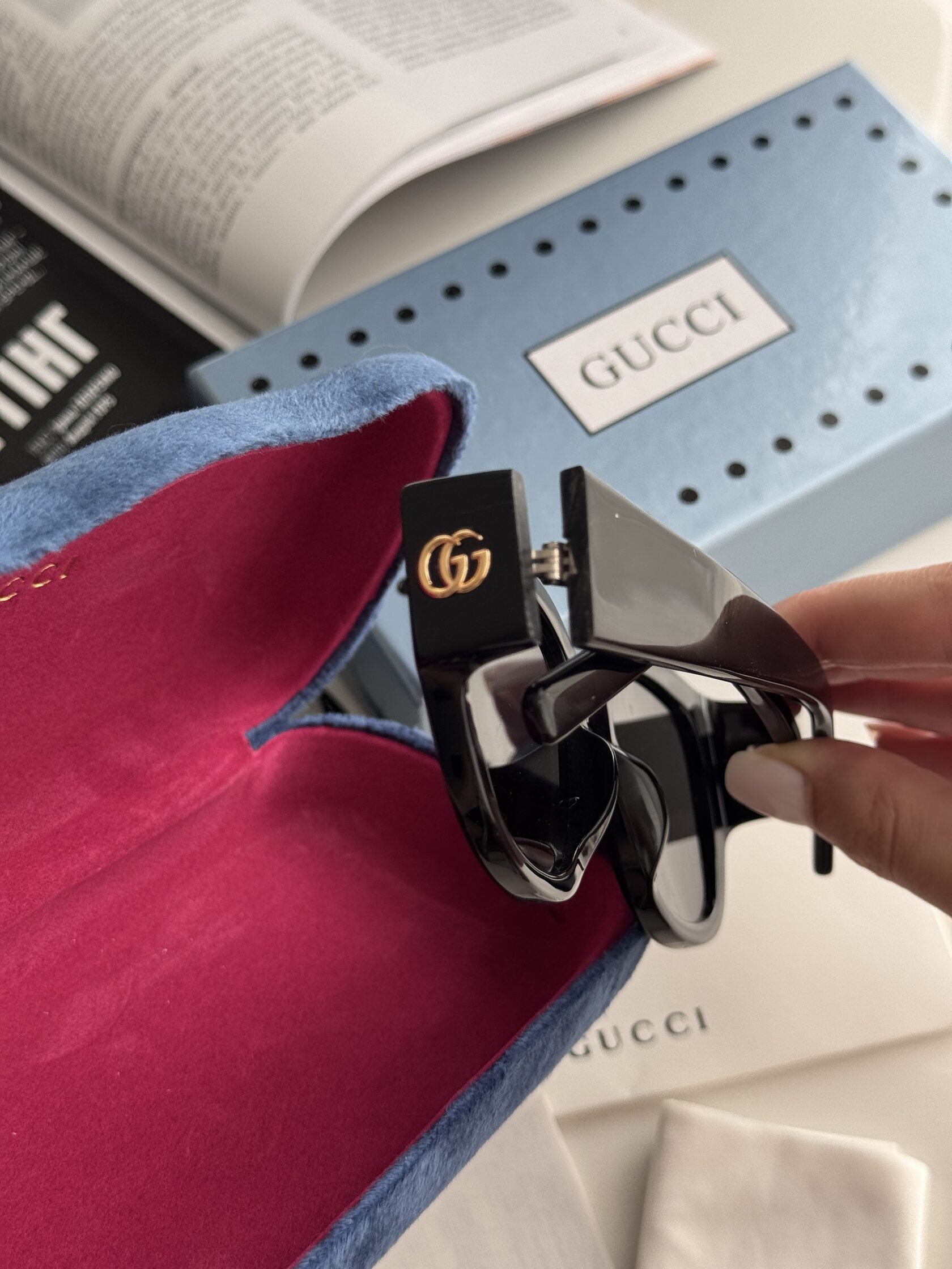 Gucci Black/Gold GG1599SA 001 - 9