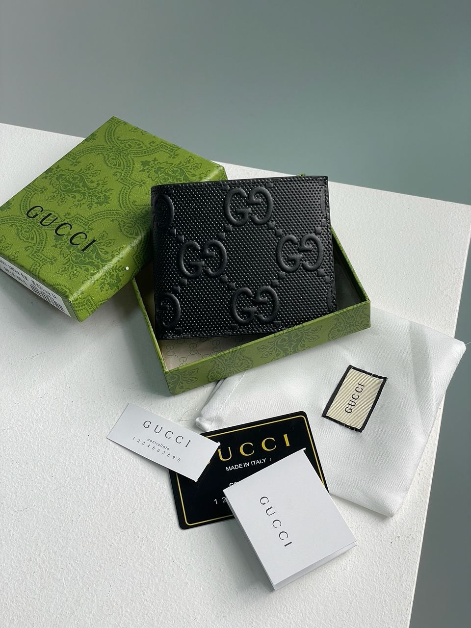 Gucci Black Signature Coin Wallet - 2