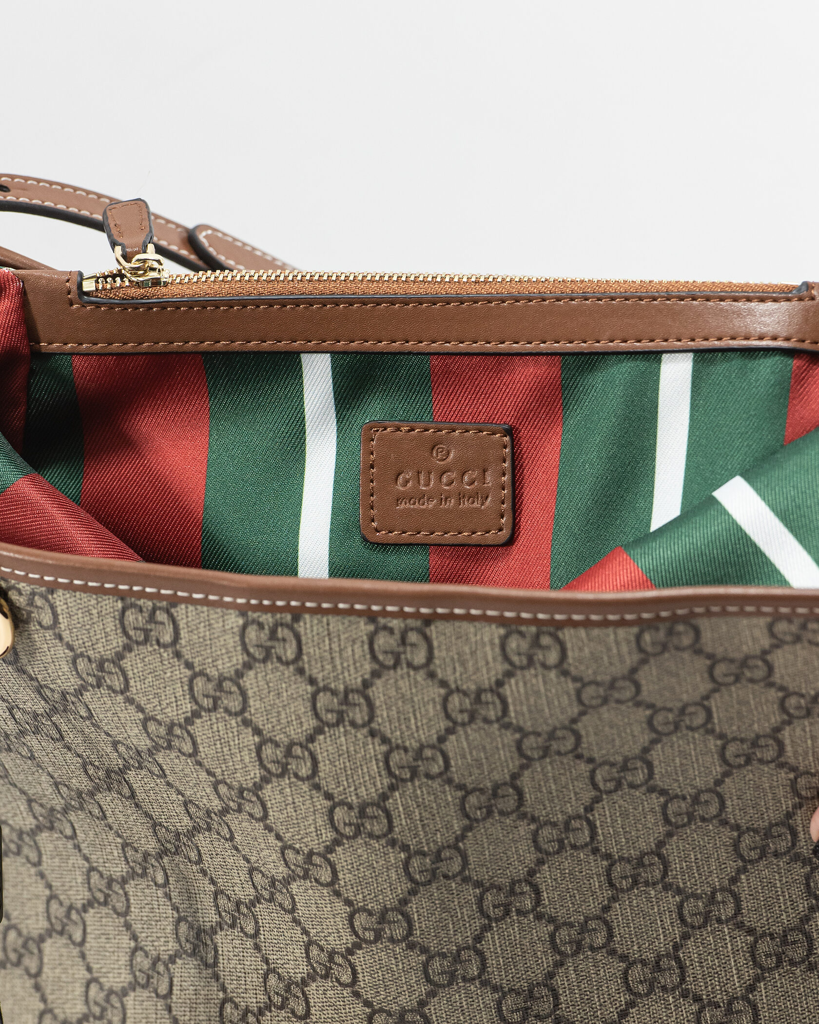 Gucci GG Emblem Small Bucket Bag - 10