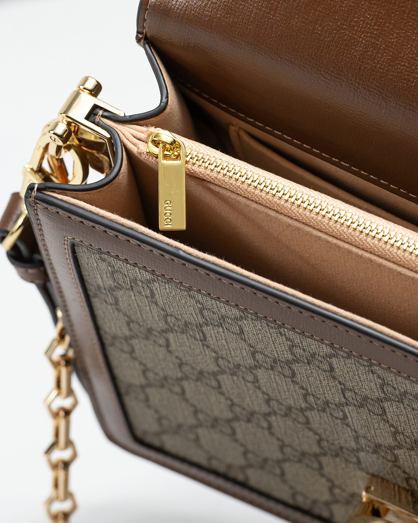 Gucci Interlocking GG Small Shoulder Bag in GG Supreme Canvas Beige/Brown - 14