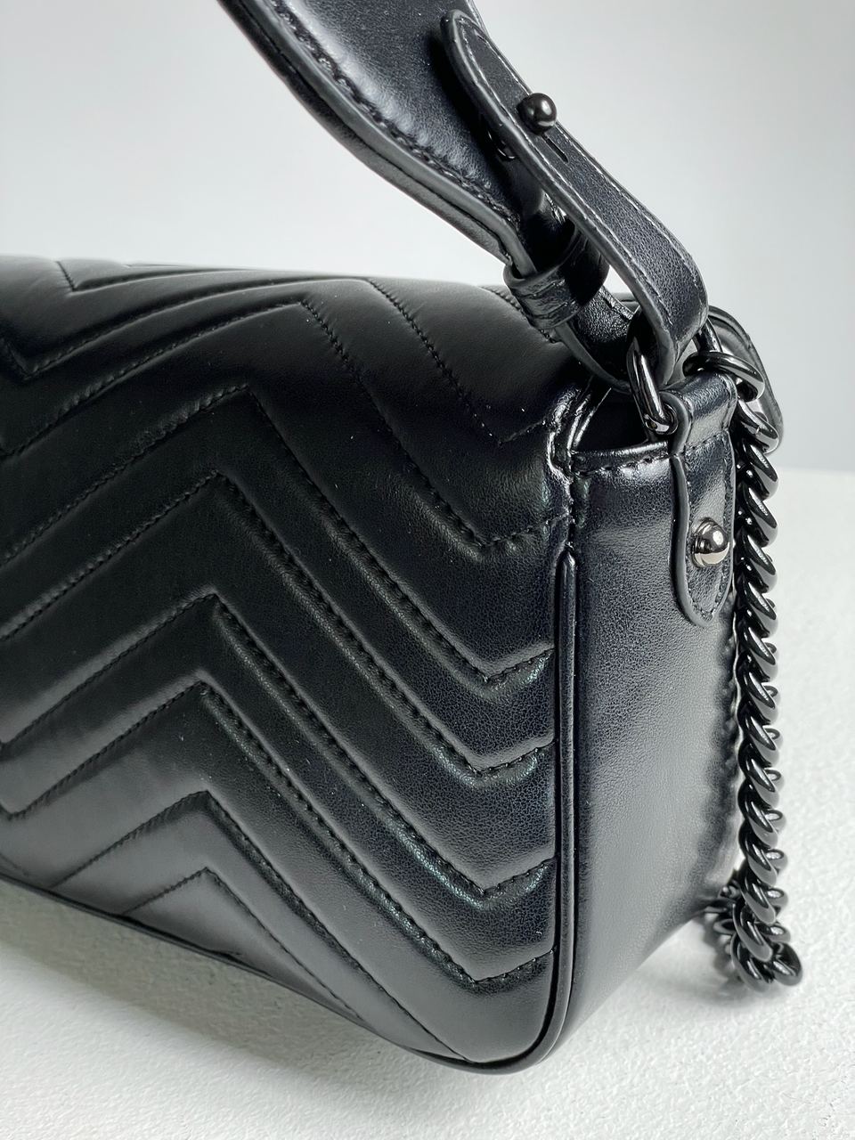 Gucci Marmont Medium Shoulder Bag Total Black - 16