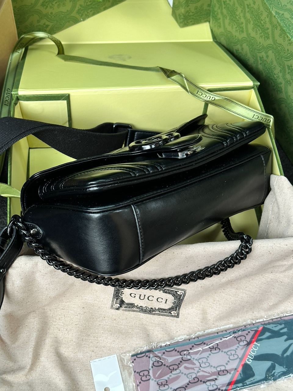 Gucci Marmont Medium Shoulder Bag Total Black - 21