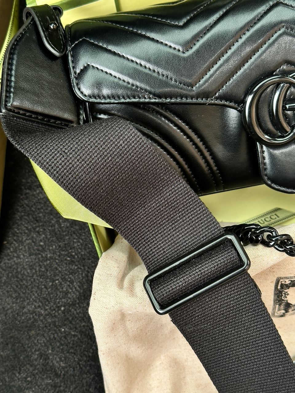 Gucci Marmont Medium Shoulder Bag Total Black - 30