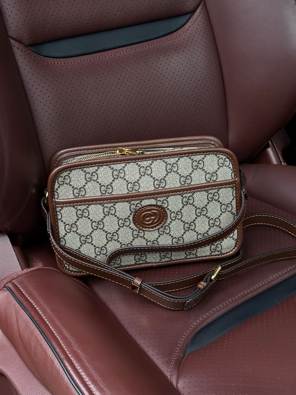 Gucci Mini Bag With Interlocking G - 4