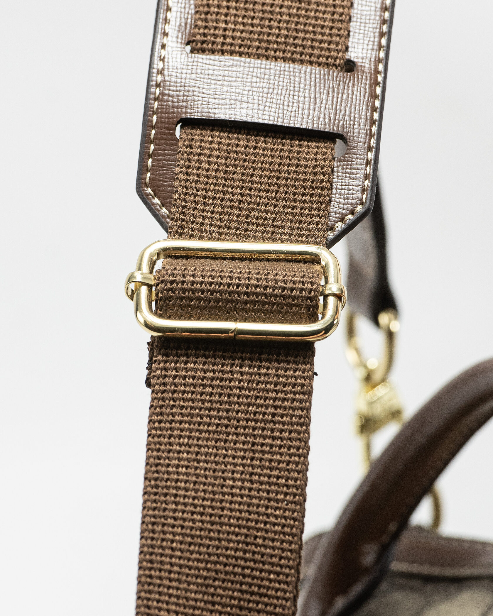 Gucci Small Interlocking G Sports Bag - 13