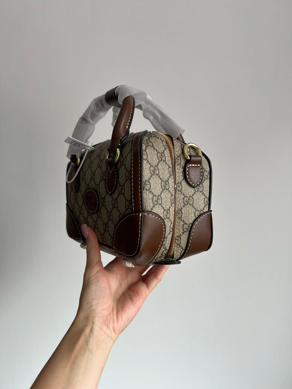 Gucci Small Interlocking G Sports Bag - 4