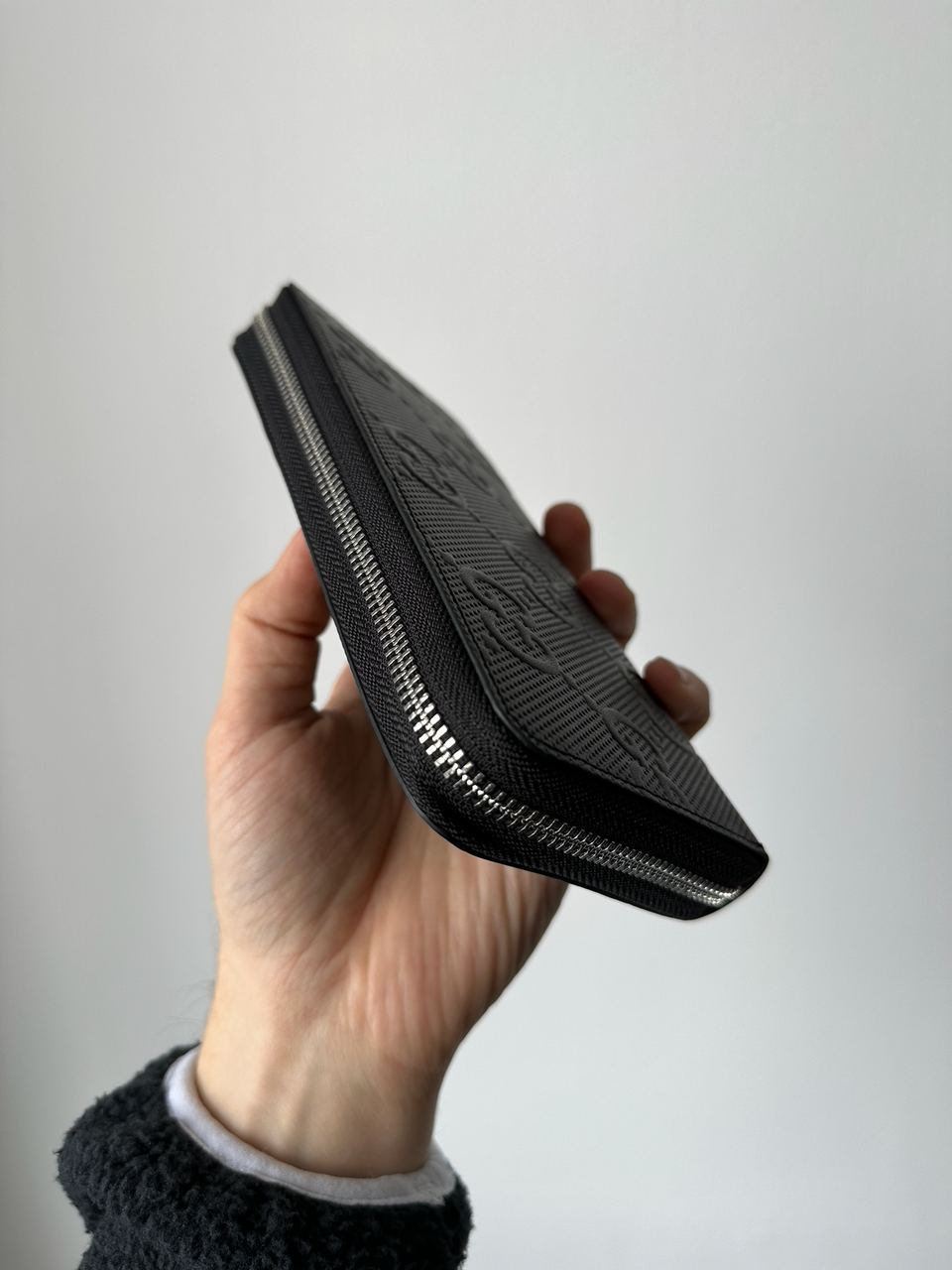 Gucci Wallet Black Embossed Leather - 5