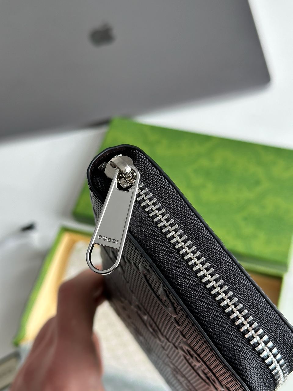 Gucci Wallet Black Embossed Leather - 7