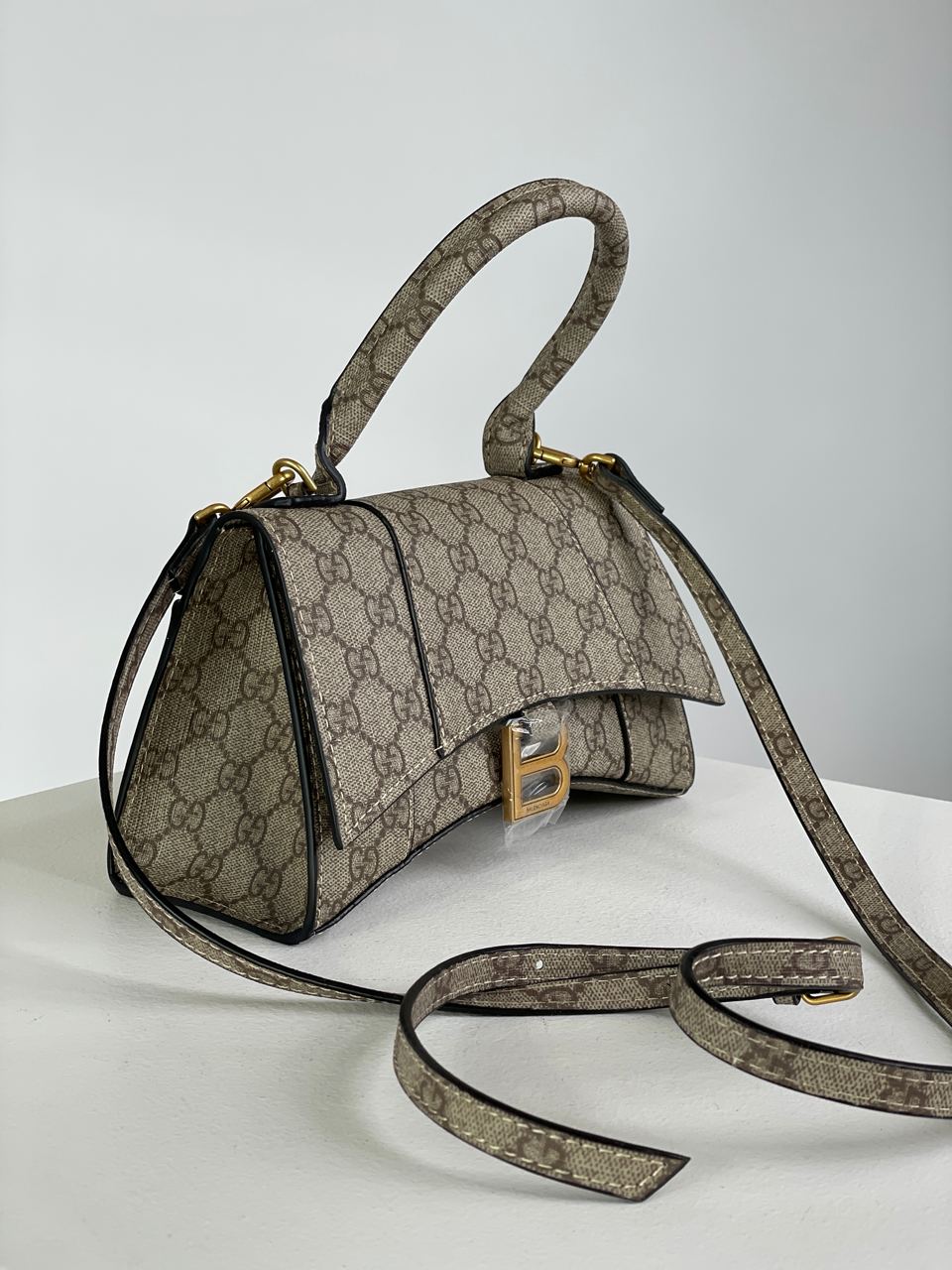 Gucci X Balenciaga Hourglass Hacker Aria Supreme - 12