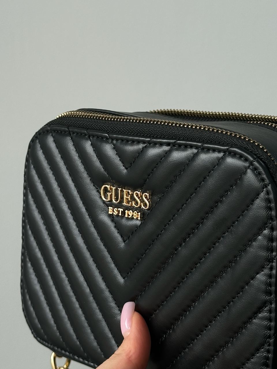 Guess Noelle Crossbody Camera Bag Black - 3