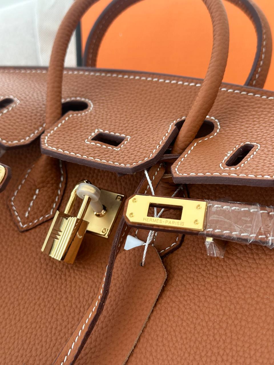 Hermès Birkin 25 Bag in Gold Togo Leather - 11