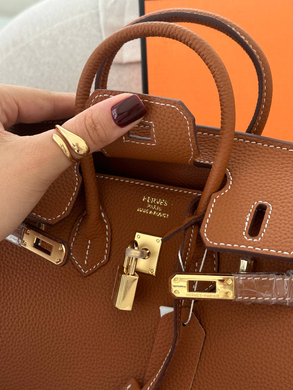 Hermès Birkin 25 Bag in Gold Togo Leather - 12