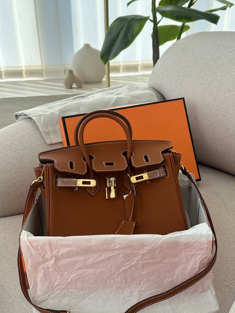 Hermès Birkin 25 Bag in Gold Togo Leather - 6