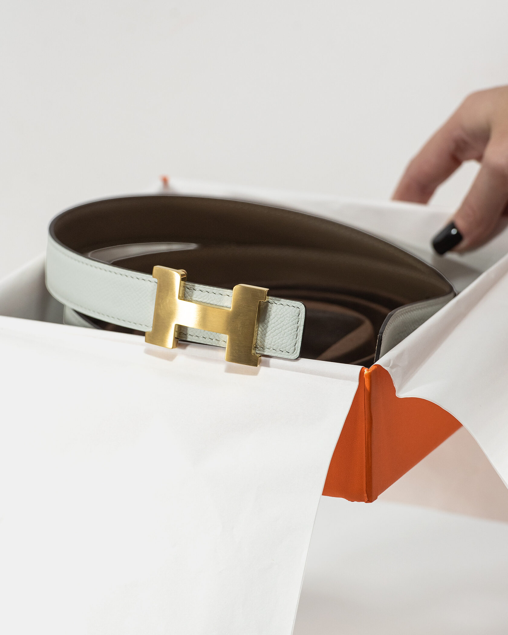 Hermès H Reversible Belt in Brown/White Leather with Gold Buckle - 3