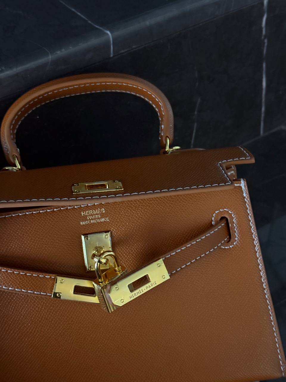 Hermès Kelly 20 Mini Bag in Gold Epsom Leather - 9