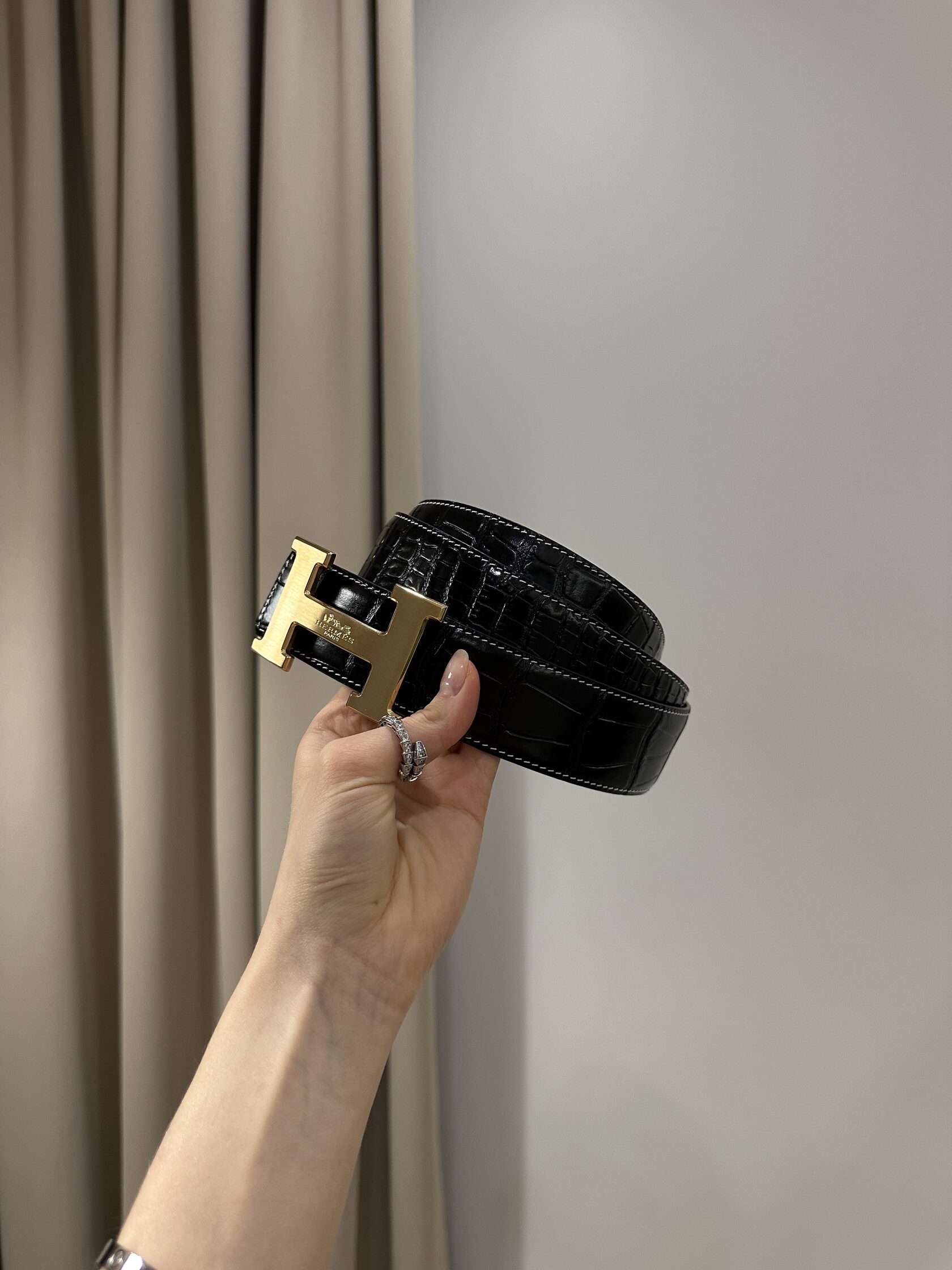 Hermes Constance Belt in Porosus Crocodile Black/Gold - 11