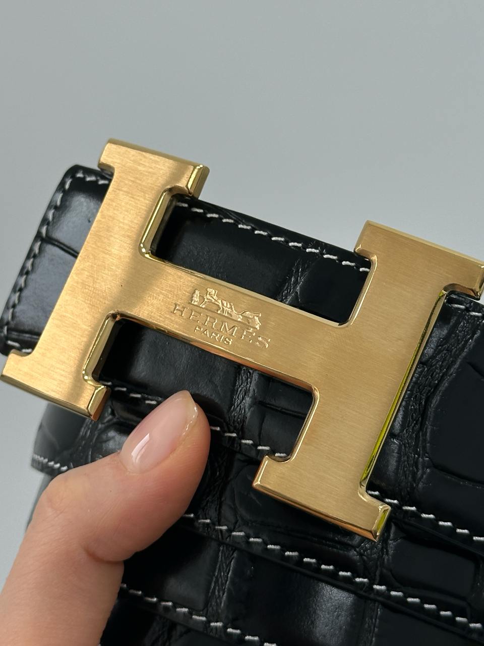 Hermes Constance Belt in Porosus Crocodile Black/Gold - 5