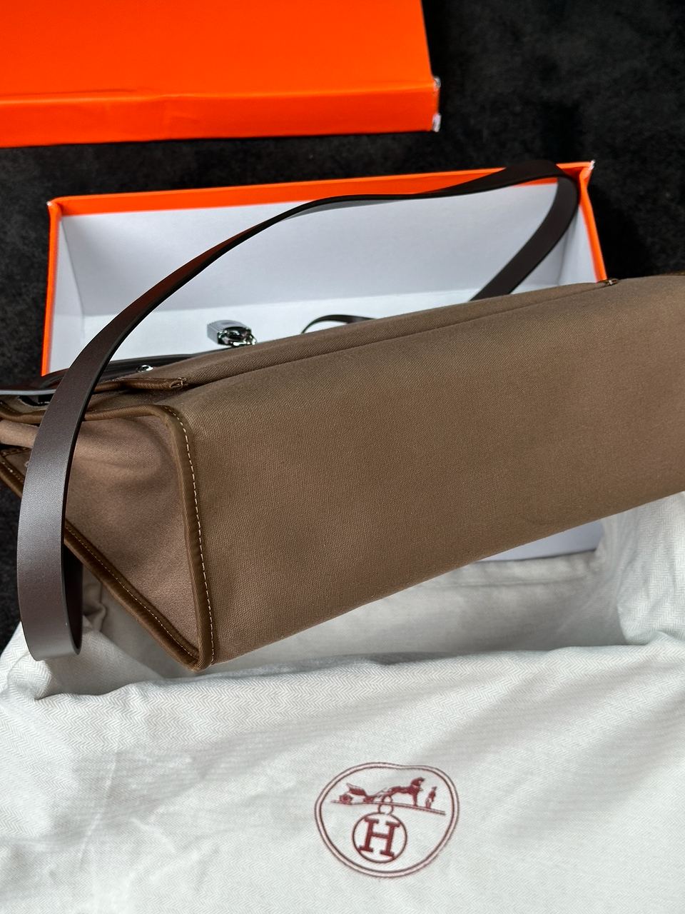 Hermes Herbag Zip 31 Bag Chocolate - 18