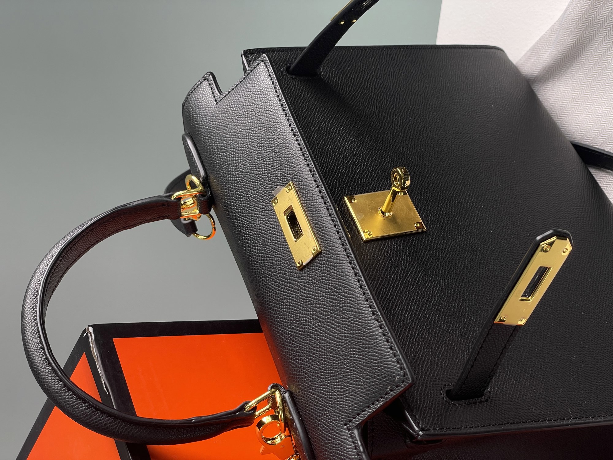 Hermes Kelly 25 Black/Gold - 4
