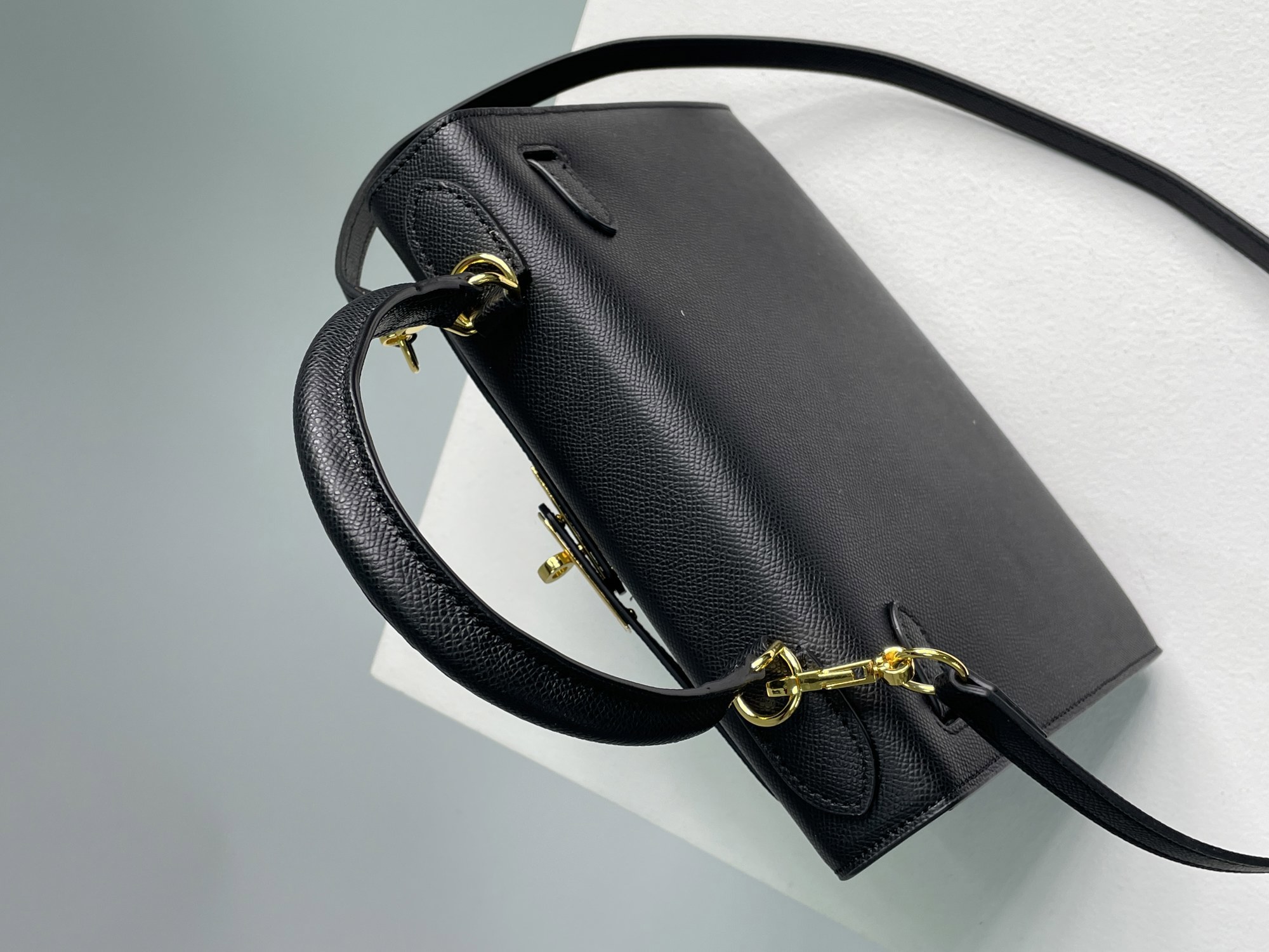 Hermes Kelly 25 Black/Gold - 10