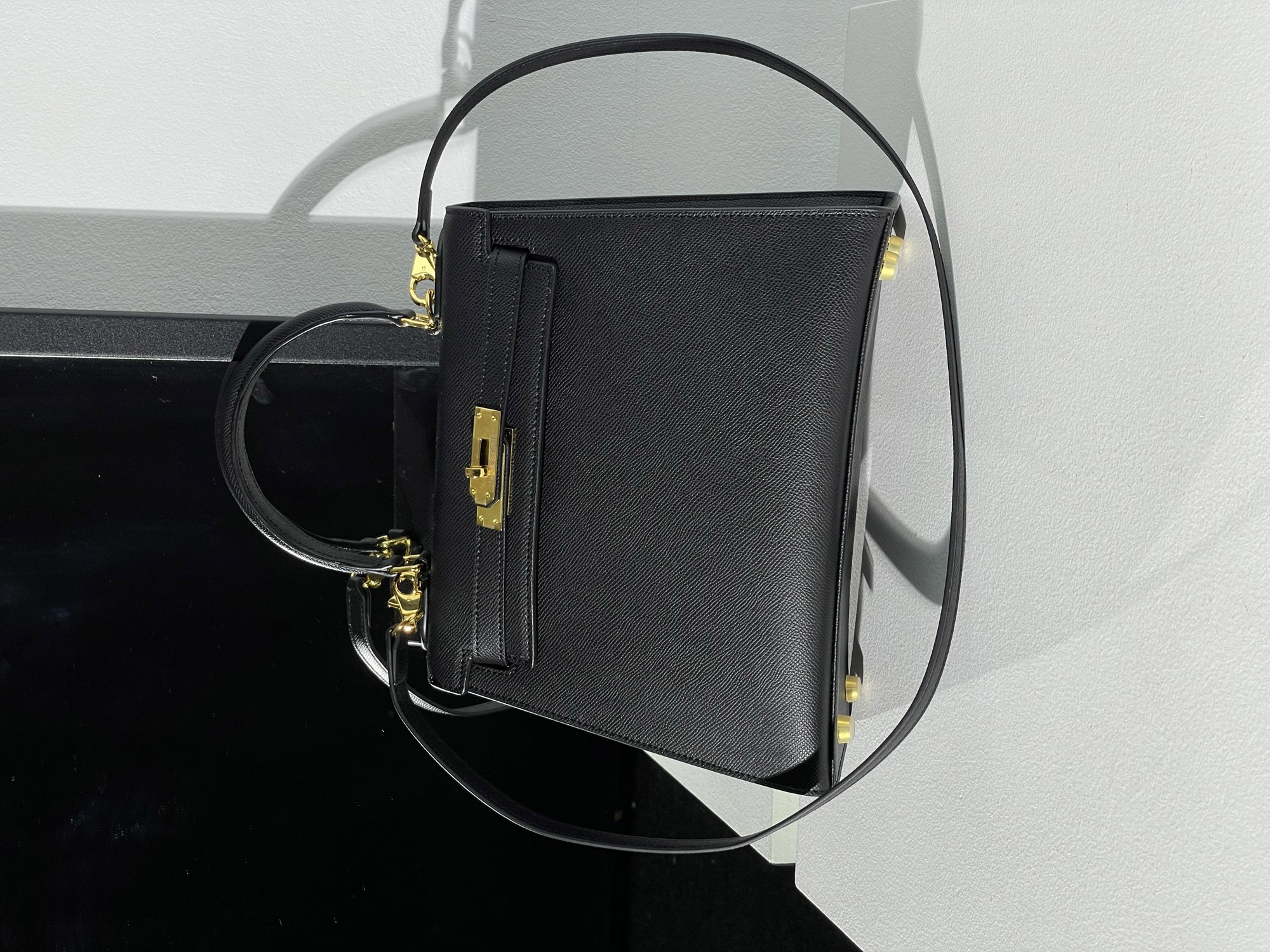 Hermes Kelly 25 Black/Gold - 15